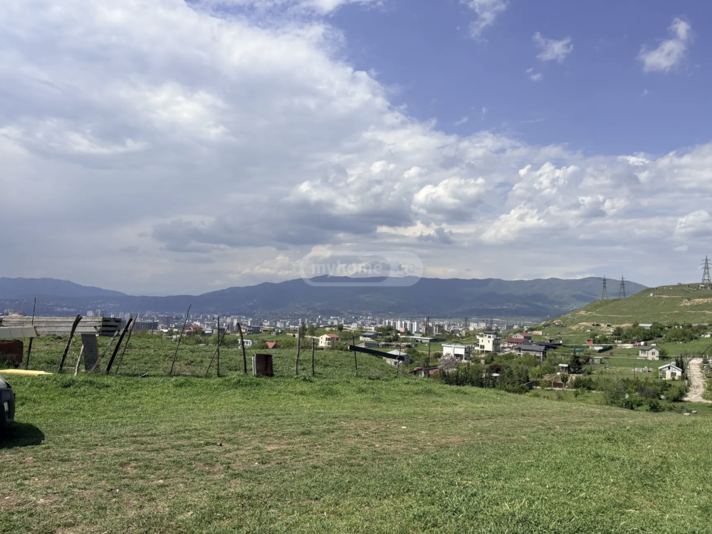 იყიდება სასოფლო-სამეურნეო მიწის ნაკვეთი თემქაზე